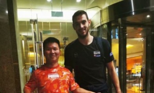 &Pi;&alpha;&nu;&alpha;&theta;&eta;&nu;&alpha;ϊ&kappa;ό&sigmaf; &kappa;&alpha;&iota; &sigma;&tau;&eta;&nu; &Kappa;ί&nu;&alpha; (pics)
