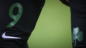 &Epsilon;&pi;ί&sigma;&eta;&mu;&omicron; &tau;έ&lambda;&omicron;&sigmaf; &gamma;&iota;&alpha; &Pi;&alpha;&nu;&alpha;&theta;&eta;&nu;&alpha;ϊ&kappa;ό &kappa;&alpha;&iota; Nike (pic)