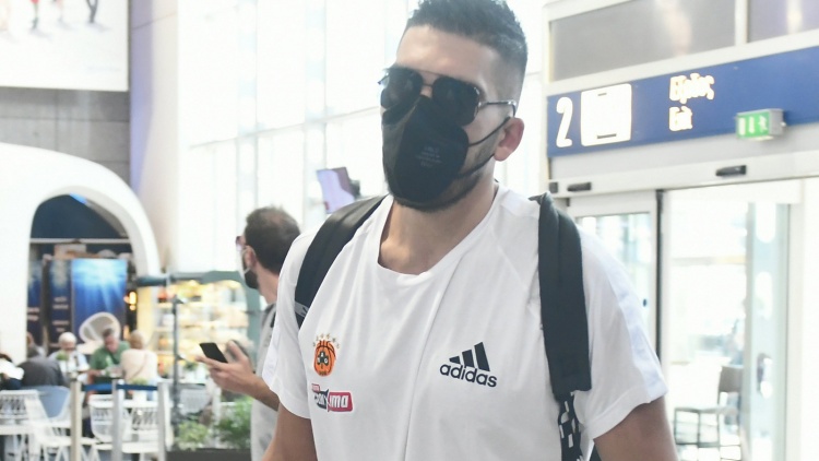 &Kappa;&alpha;&sigma;&epsilon;&lambda;ά&kappa;&eta;&sigmaf;: &laquo;&Theta;&alpha; &pi;&alpha;&rho;&omicron;&upsilon;&sigma;&iota;&alpha;&sigma;&tau;&omicron;ύ&mu;&epsilon; έ&tau;&omicron;&iota;&mu;&omicron;&iota; - &Theta;&alpha; &delta;ώ&sigma;&omicron;&upsilon;&mu;&epsilon; &mu;ά&chi;&eta;&raquo;