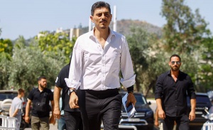 &Gamma;&iota;&alpha;&nu;&nu;&alpha;&kappa;ό&pi;&omicron;&upsilon;&lambda;&omicron;&sigmaf;: &laquo;&Omicron;&iota; &sigma;&upsilon;&nu;ή&theta;&epsilon;&iota;&sigmaf; ύ&pi;&omicron;&pi;&tau;&omicron;&iota; &tau;&omega;&nu; &pi;&rho;&omicron;&kappa;&lambda;ή&sigma;&epsilon;&omega;&nu; &theta;&alpha; &lambda;ά&mu;&psi;&omicron;&upsilon;&nu; &delta;&iota;ά &tau;&eta;&sigmaf; &alpha;&pi;&omicron;&upsilon;&sigma;ί&alpha;&sigmaf; &tau;&omicron;&upsilon;&sigmaf;&raquo;