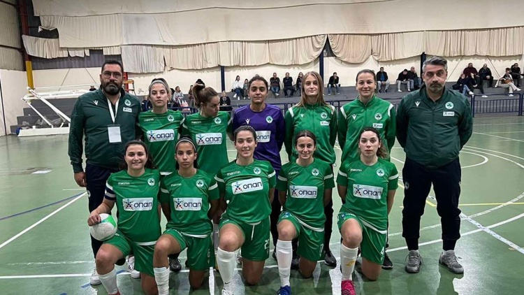 Futsal: &Sigma;&upsilon;&nu;έ&chi;&iota;&sigma;&alpha;&nu; &mu;&epsilon; &nu;ί&kappa;&eta; &tau;&alpha; &kappa;&omicron;&rho;ί&tau;&sigma;&iota;&alpha; &tau;&omicron;&upsilon; &Pi;&alpha;&nu;&alpha;&theta;&eta;&nu;&alpha;ϊ&kappa;&omicron;ύ