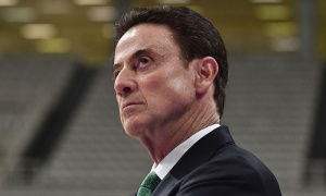 &Pi;&iota;&tau;ί&nu;&omicron;: &laquo;&Epsilon;ί&mu;&alpha;&sigma;&tau;&epsilon; &pi;&omicron;&lambda;ύ &chi;&alpha;&rho;&omicron;ύ&mu;&epsilon;&nu;&omicron;&iota; &gamma;&iota;&alpha; &tau;&omicron;&nu; &Nu;ί&kappa;&omicron; &Pi;&epsilon;&rho;&sigma;ί&delta;&eta;&raquo;