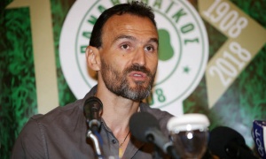 &Nu;&tau;&alpha;&mu;&pi;ί&zeta;&alpha;&sigmaf;: &laquo;&Delta;&epsilon;&nu; &phi;έ&rho;&alpha;&mu;&epsilon; &tau;&alpha; &pi;&alpha;&iota;&delta;&iota;ά &gamma;&iota;&alpha; έ&nu;&alpha; &chi;&rho;ό&nu;&omicron;&raquo;