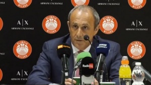 &Mu;&epsilon;&sigma;ί&nu;&alpha;: &laquo;&Sigma;&pi;&omicron;&upsilon;&delta;&alpha;ί&omicron;&sigmaf; &eta;&gamma;έ&tau;&eta;&sigmaf; &omicron; &Pi;&alpha;ύ&lambda;&omicron;&sigmaf;, &sigma;&pi;&omicron;&upsilon;&delta;&alpha;ί&alpha; &omicron;&mu;ά&delta;&alpha; &omicron; &Pi;&alpha;&nu;&alpha;&theta;&eta;&nu;&alpha;ϊ&kappa;ό&sigmaf;&raquo;
