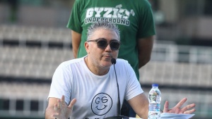 &Alpha;&pi;&omicron;&delta;&omicron;&kappa;&iota;&mu;&alpha;&sigma;ί&epsilon;&sigmaf; &gamma;&iota;&alpha; &Gamma;&iota;&alpha;&nu;&nu;&alpha;&kappa;ό&pi;&omicron;&upsilon;&lambda;&omicron;, έ&nu;&tau;&alpha;&sigma;&eta; &mu;&epsilon; &Mu;&omicron;&rho;ί&delta;&eta; (pic)