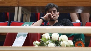 &Gamma;&iota;&alpha;&nu;&nu;&alpha;&kappa;ό&pi;&omicron;&upsilon;&lambda;&omicron;&sigmaf;: &laquo;&Nu;&tau;&rho;&omicron;&pi;ή &eta; &sigma;&eta;&mu;&epsilon;&rho;&iota;&nu;ή &epsilon;&iota;&kappa;ό&nu;&alpha; &sigma;&tau;&omicron; &Omicron;&Alpha;&Kappa;&Alpha;&raquo;
